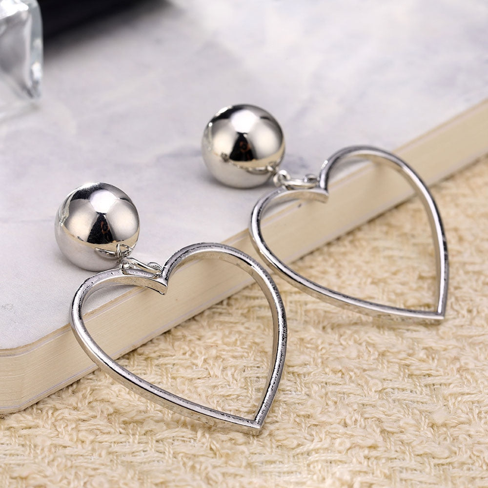 2023 New Simple Small Pearl Stud Earring for Women Girls - China Silver  Jewelry and Silver Stud Earrings price | Made-in-China.com